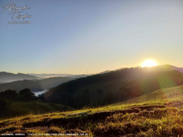 Sitio com vista para a Represa