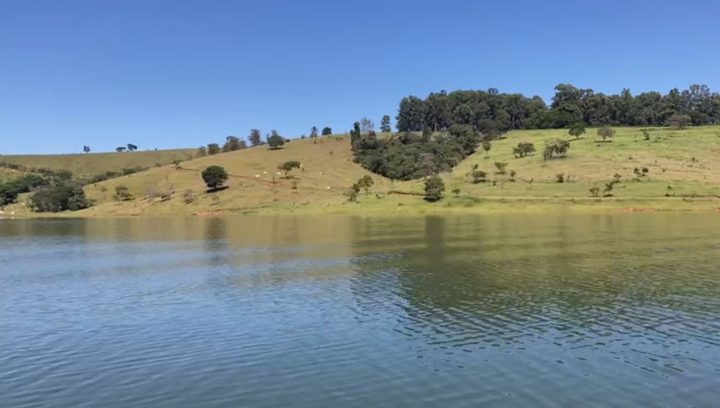 Terreno com acesso a Represa de Piracaia